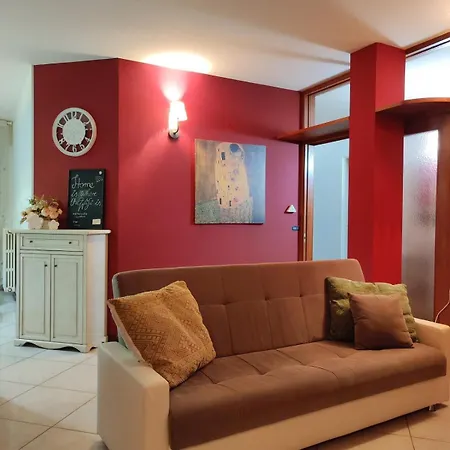 Spacious 3bedroom In Nardo, Apulia, Balcony, Ac, Wi-fi Appartement